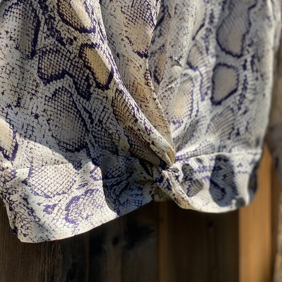Idem / Idtto Snake Print Blouse – Size M - Picture 4 of 12